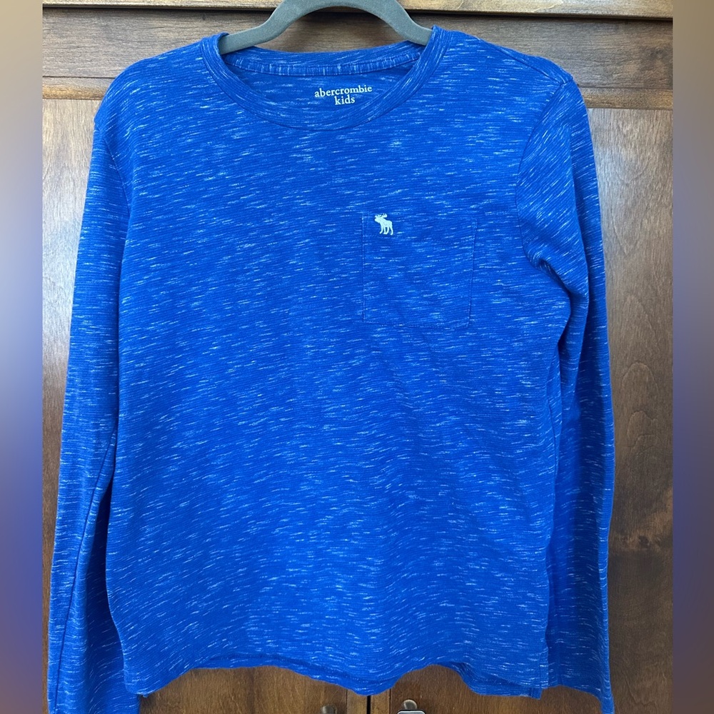 Abercrombie Kids Boys Long Sleeve Shirt
Never worn
NWOT
Size 16